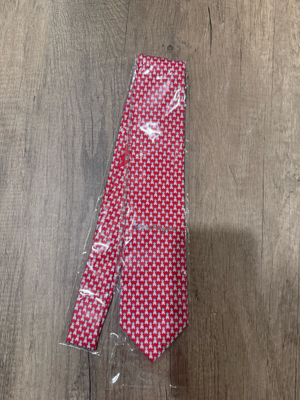 Salvatore Ferragamo New 100% Silk Red Patterned Men's Tie